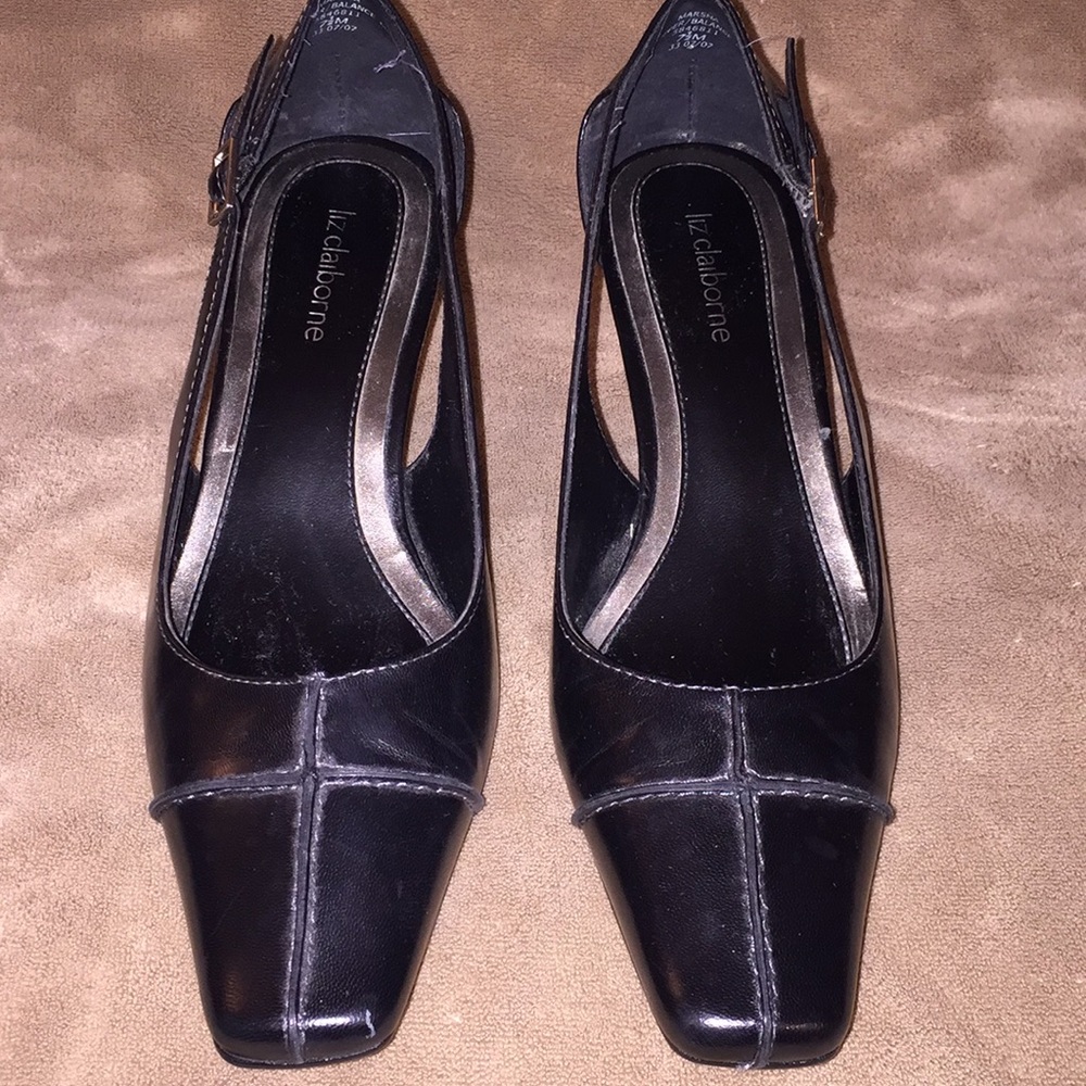 Liz Claiborne Sz 7.5 blk lthr 2.75” heels